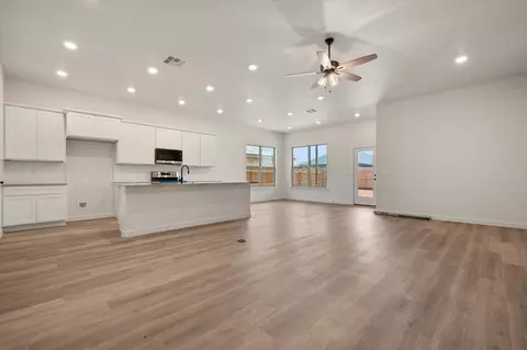 Living - 2402 Harmony Ave, Lubbock, TX 79407 photo 2 of 7