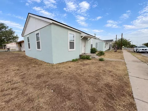 3002 1st Pl, Lubbock, TX 79415