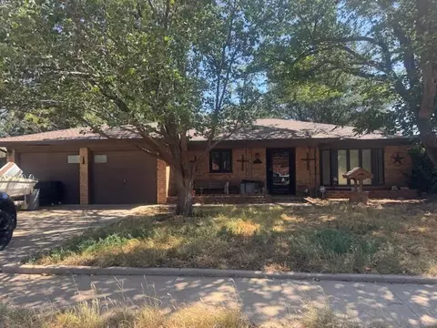 8011 Clinton Ave, Lubbock, TX 79424