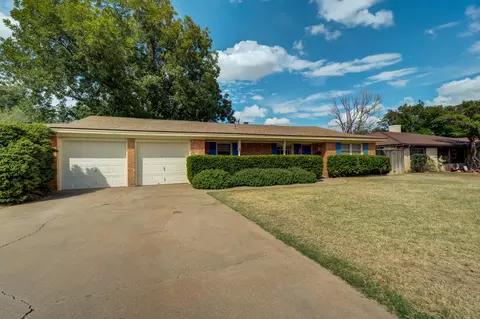 3204 68th St, Lubbock, TX 79413