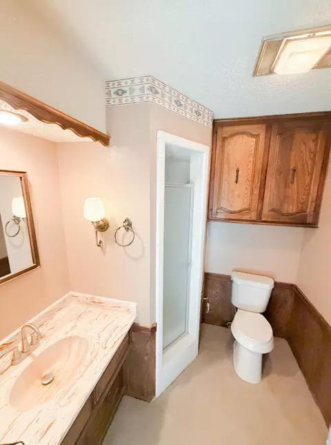 Bath - 1370 Fm303, Loop, TX 79342 photo 1 of 4