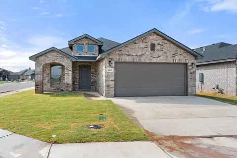 2015 Farmhouse Ave, Wolfforth, TX 79382