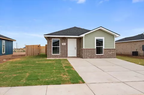 2010 Tractor Ave, Wolfforth, TX 79382