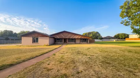 3707 110th St, Lubbock, TX 79423