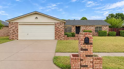 2406 94th St, Lubbock, TX 79423