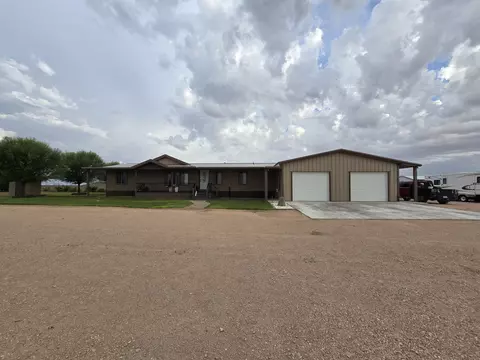 910 County Road 215, Seminole, TX 79360