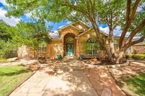 5908 86th St, Lubbock, TX 79424