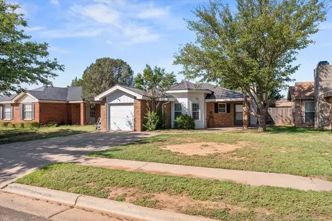 9612 Elkhart Ave, Lubbock, TX 79424