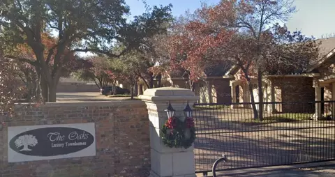 5811 11th Pl UNIT 12, Lubbock, TX 79416