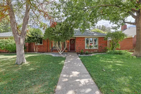 6017 76th St, Lubbock, TX 79424