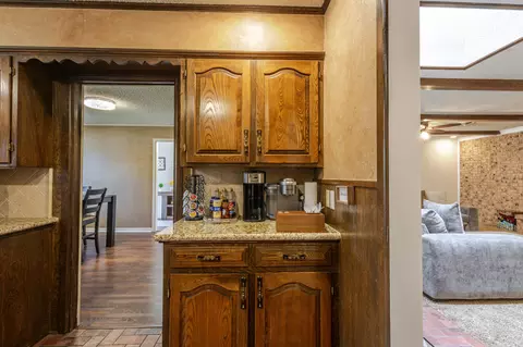 Entry Way - 1311 Itasca St, Plainview, TX 79072 photo 4 of 8