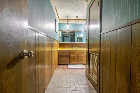 Entry Way - 1311 Itasca St, Plainview, TX 79072 photo 8 of 8