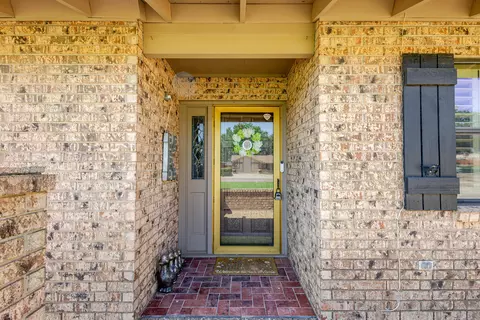 Entry Way - 1311 Itasca St, Plainview, TX 79072 photo 1 of 8