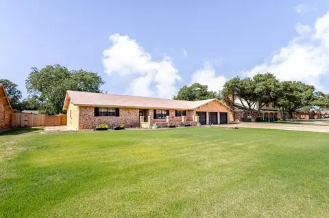 Exterior - 1311 Itasca St, Plainview, TX 79072 photo 2 of 11