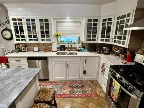 Kitchen - 1213 Dallas St, Plainview, TX 79072 photo 4 of 5