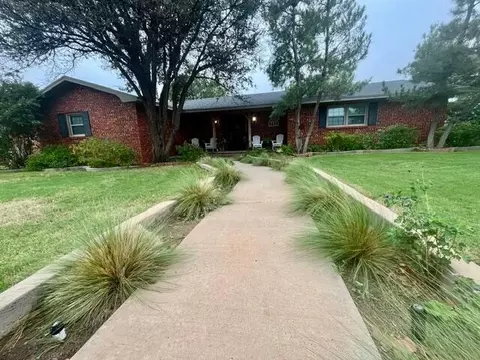 Other - 1213 Dallas St, Plainview, TX 79072 photo 1 of 10