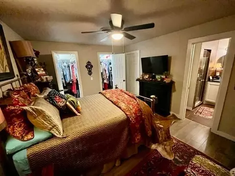 Bedroom - 1213 Dallas St, Plainview, TX 79072 photo 3 of 6