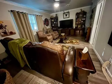 Living - 1213 Dallas St, Plainview, TX 79072 photo 4 of 4