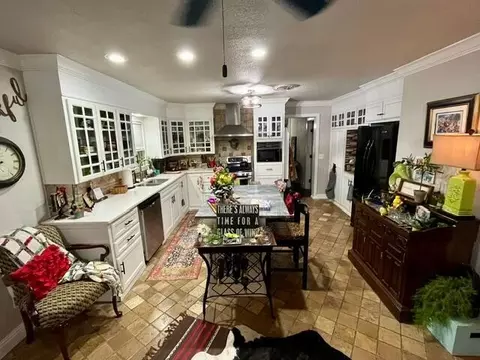 Kitchen - 1213 Dallas St, Plainview, TX 79072 photo 1 of 5