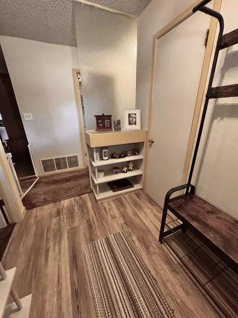 Entry Way - 1720 Canyon St, Plainview, TX 79072 photo 2 of 3