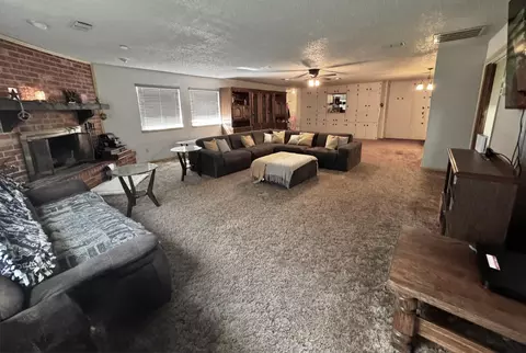 Living - 1720 Canyon St, Plainview, TX 79072 photo 4 of 5