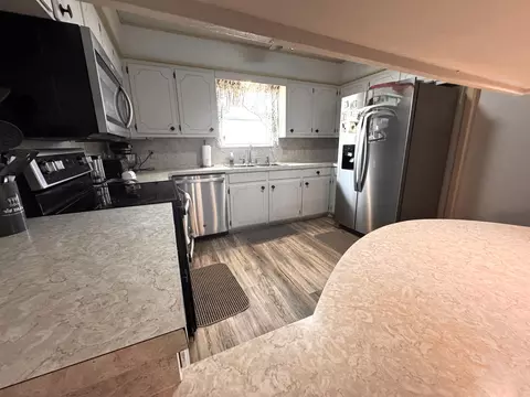 Kitchen - 1720 Canyon St, Plainview, TX 79072 photo 3 of 5