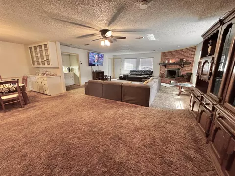 Living - 1720 Canyon St, Plainview, TX 79072 photo 3 of 5