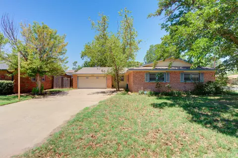 4202 52nd St, Lubbock, TX 79413