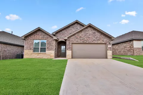 604 E 13th St, Wolfforth, TX 79382