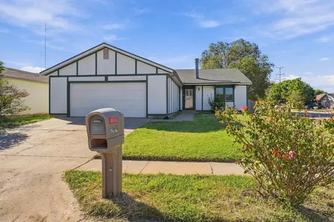 2909 94th St, Lubbock, TX 79423