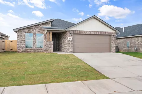 904 E 34th St, Wolfforth, TX 79382
