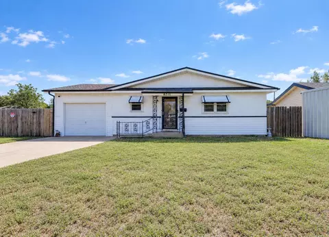 6511 Temple Ave, Lubbock, TX 79412