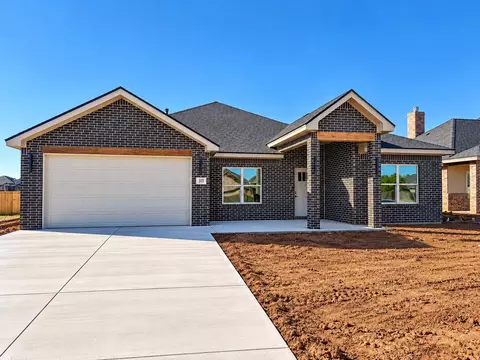 313 Cowboy Ln, Wolfforth, TX 79382