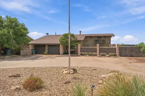 63 E Canyonview Dr, Ransom Canyon, TX 79366