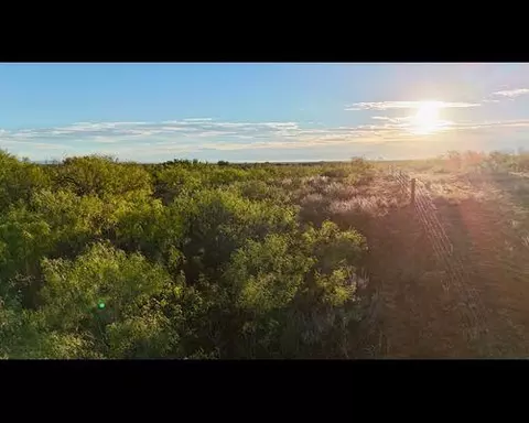 186 County Rd, Cee Vee, TX 79223