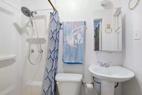 Bath - 3601 33rd St, Lubbock, TX 79410 photo 1 of 2