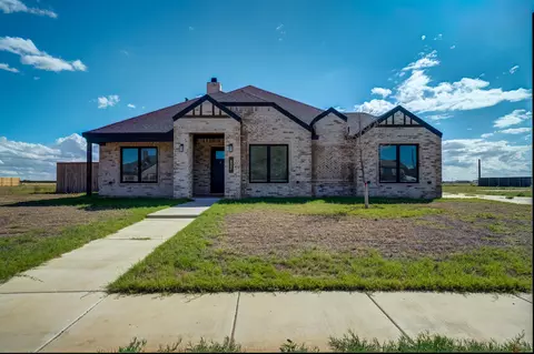 823 13th St, Wolfforth, TX 79382