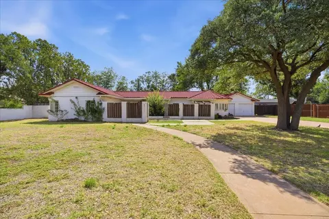 1713 32nd St, Lubbock, TX 79411