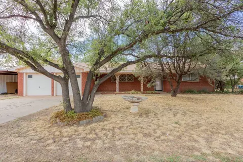 2120 65th Pl, Lubbock, TX 79412