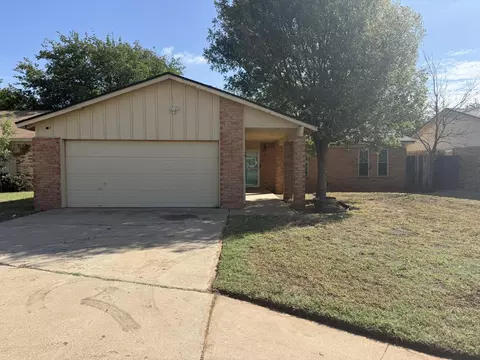 8203 Geneva Ave, Lubbock, TX 79423