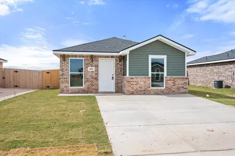 2011 Tractor Ave, Wolfforth, TX 79382