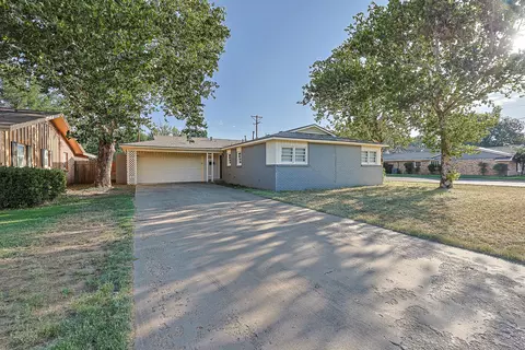 4202 53rd St, Lubbock, TX 79413