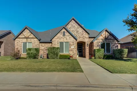 622 N 10th St, Wolfforth, TX 79382