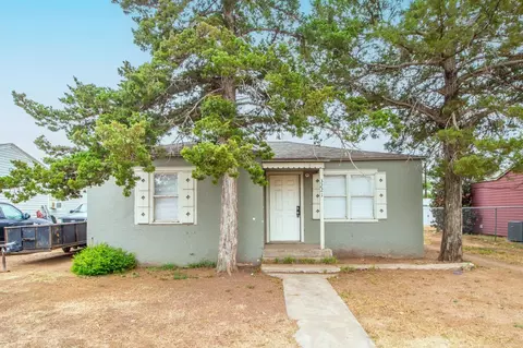 3221 Baylor St, Lubbock, TX 79415
