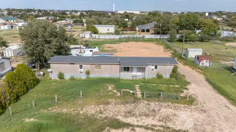 7942 96th St, Wolfforth, TX 79382