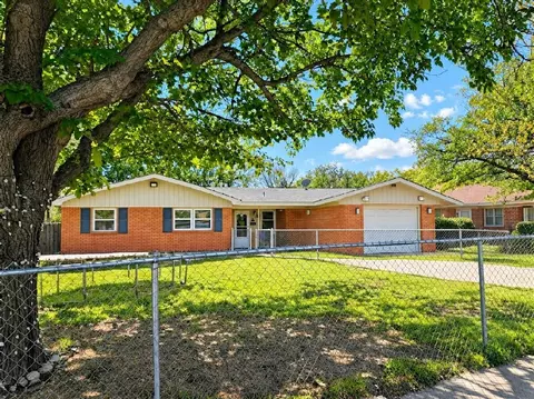 4615 45th St, Lubbock, TX 79414