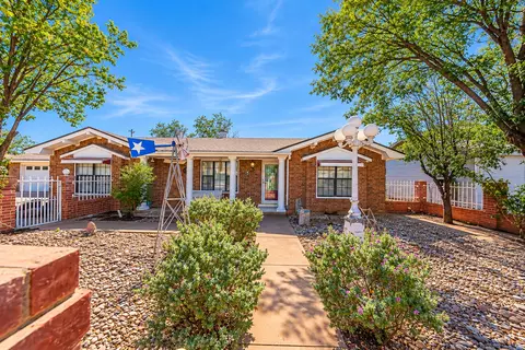 2709 Baylor St, Lubbock, TX 79415