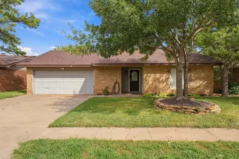 5712 1st Pl, Lubbock, TX 79416