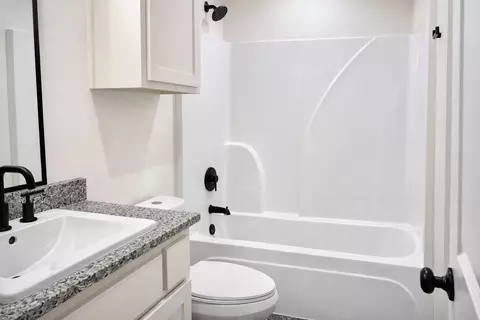 Bath - 7705 Date Ave, Lubbock, TX 79404 photo 3 of 3