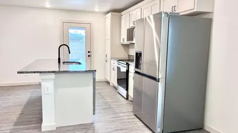 Kitchen - 7705 Date Ave, Lubbock, TX 79404 photo 1 of 3